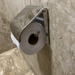 Dispenser porta papel higiênico com aba – K38